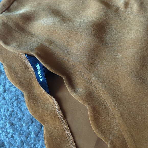 Top - Picture 2 of 3